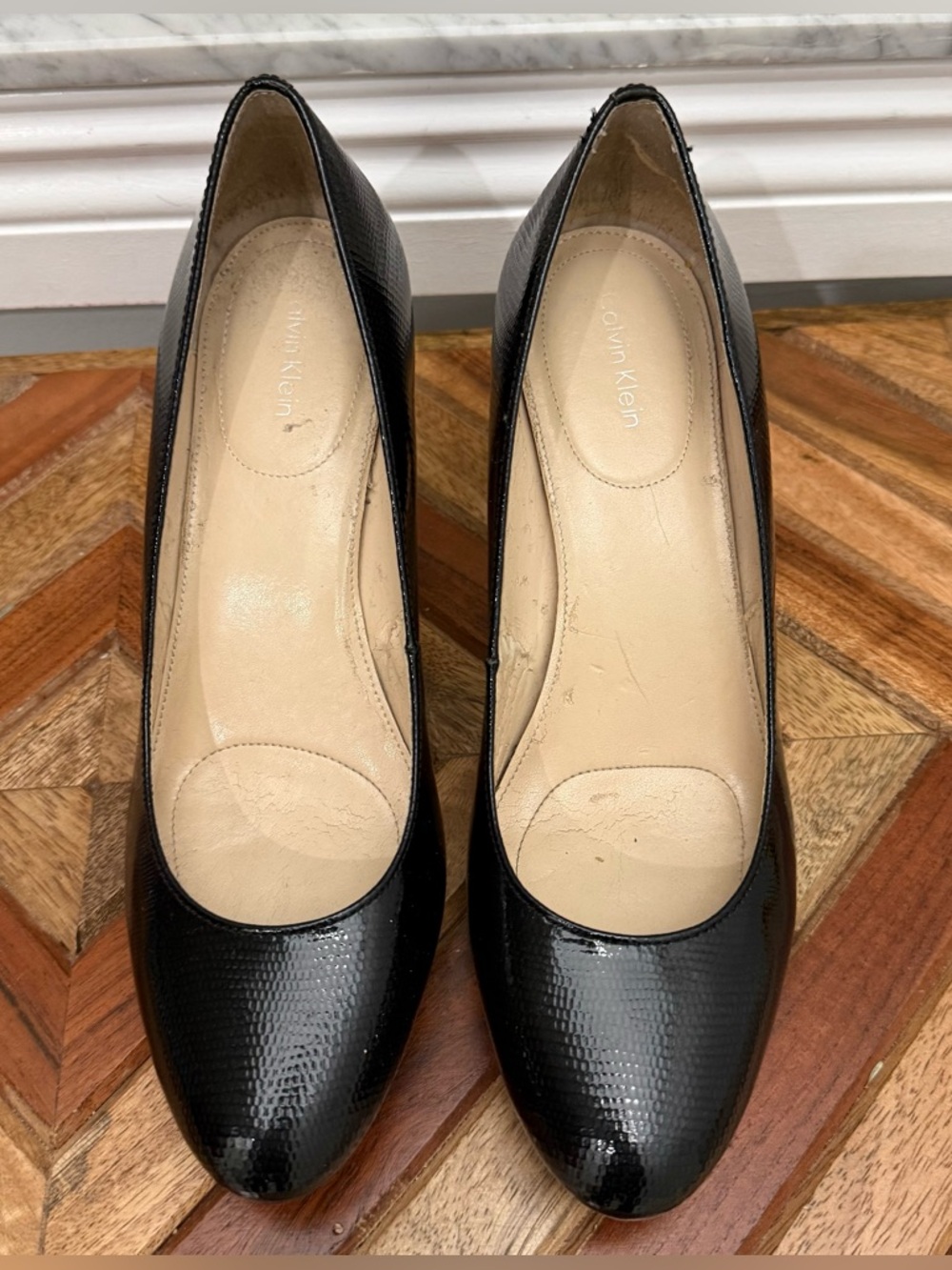 Calvin Klein Black Patent Round-Toe Pumps Size 9